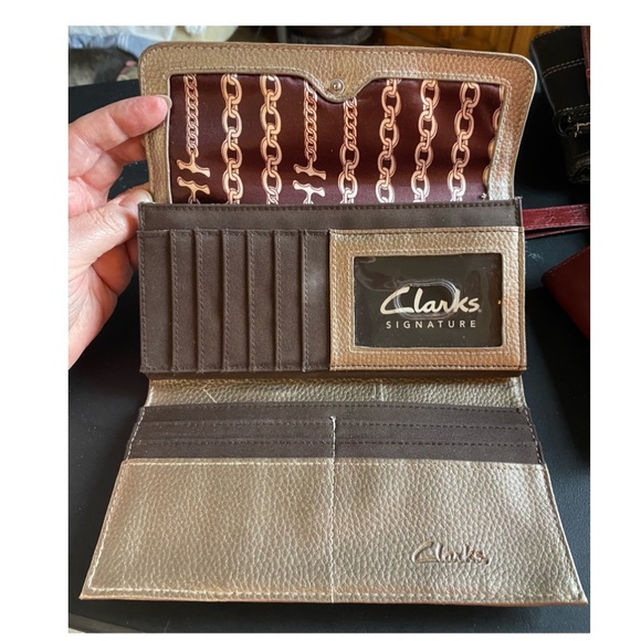 Tignanello for Clark’s Leather Wallet Organizer - Picture 3 of 4